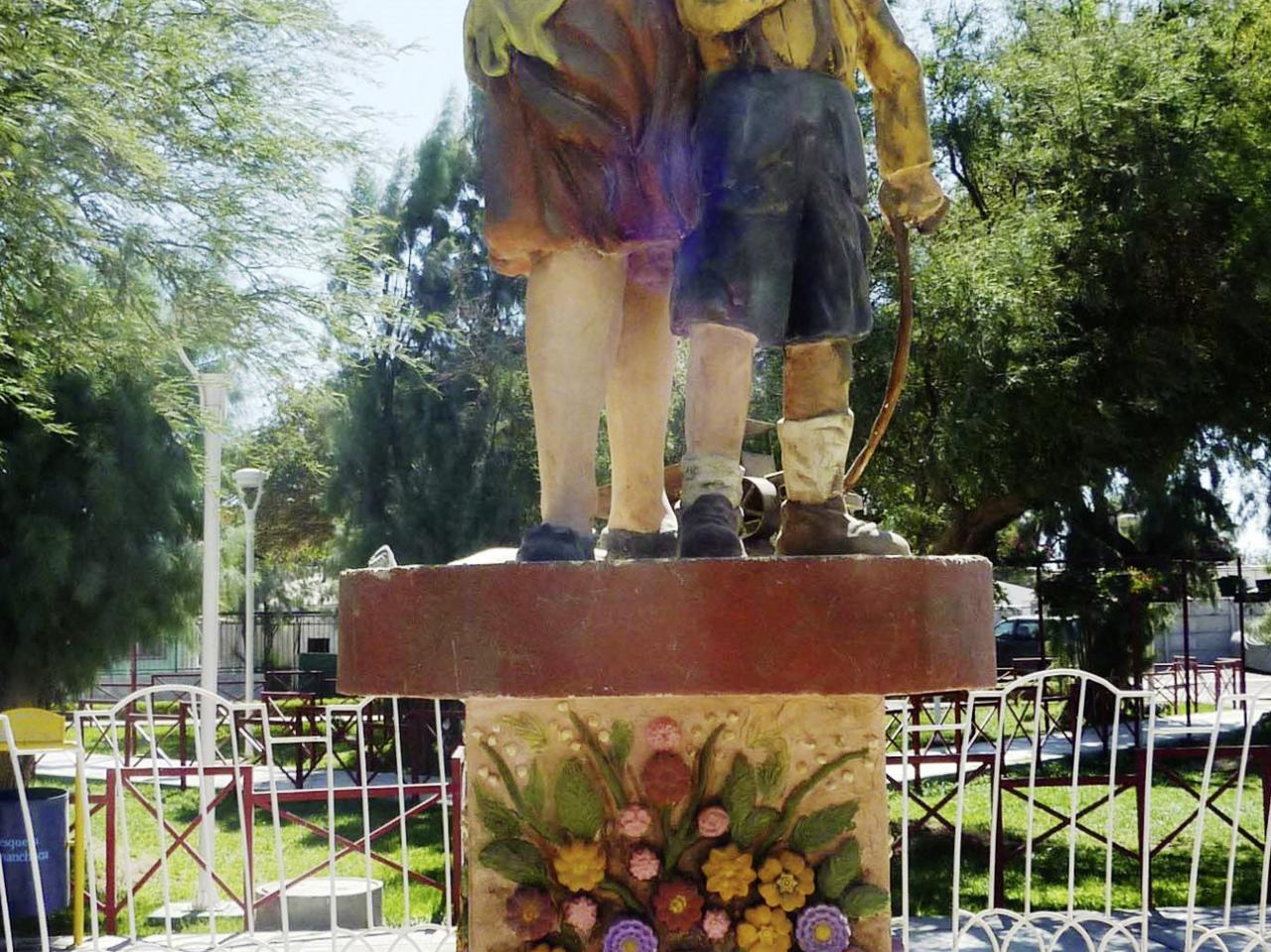 Imagen del monumento Mujer Pampina