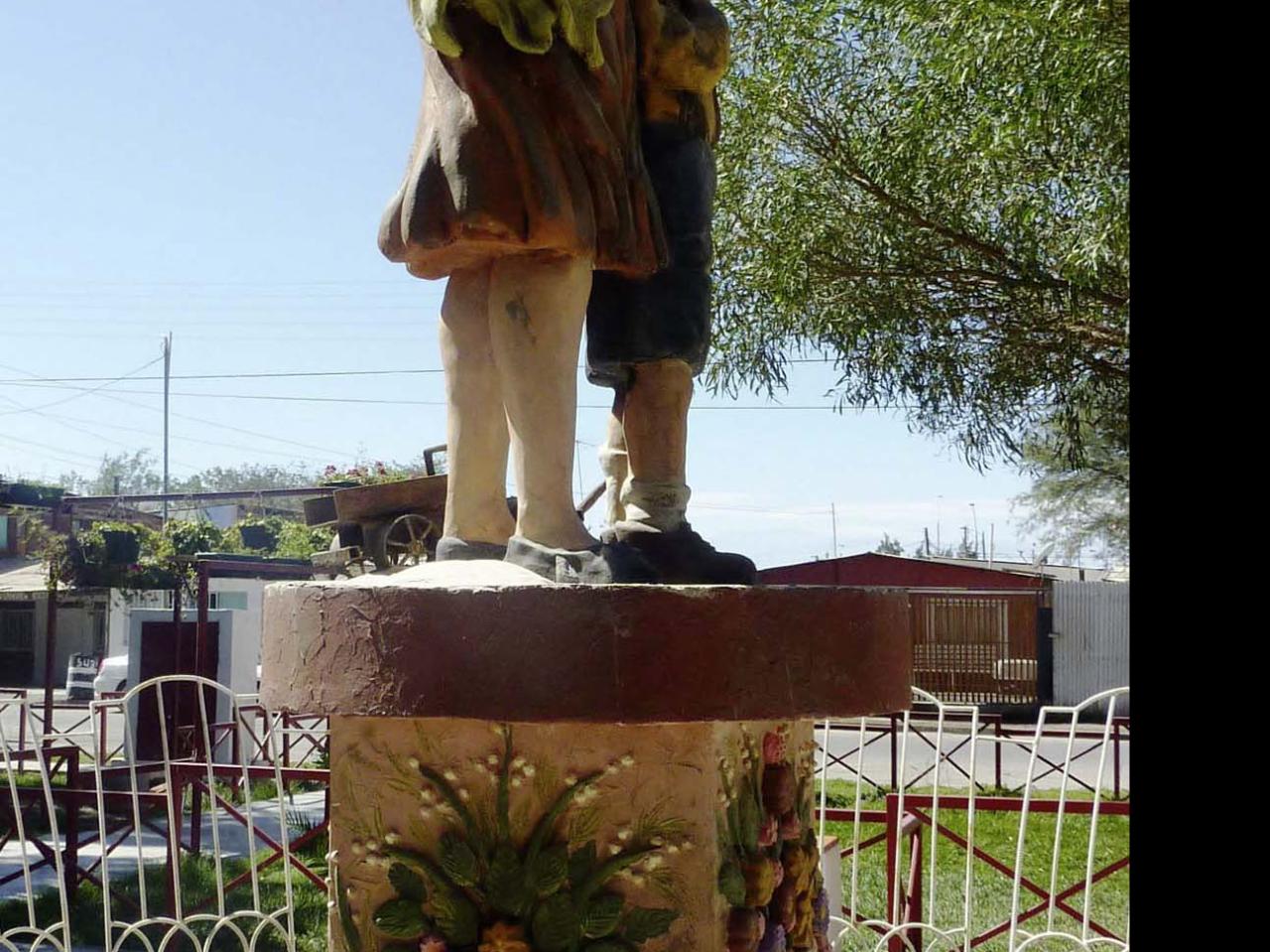 Imagen del monumento Mujer Pampina