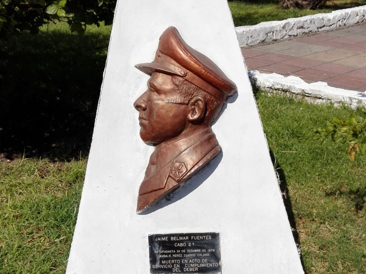Imagen del monumento Carabinero Jaime Belmar