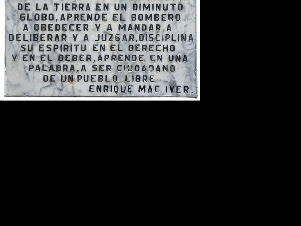 Imagen del monumento Al Bombero