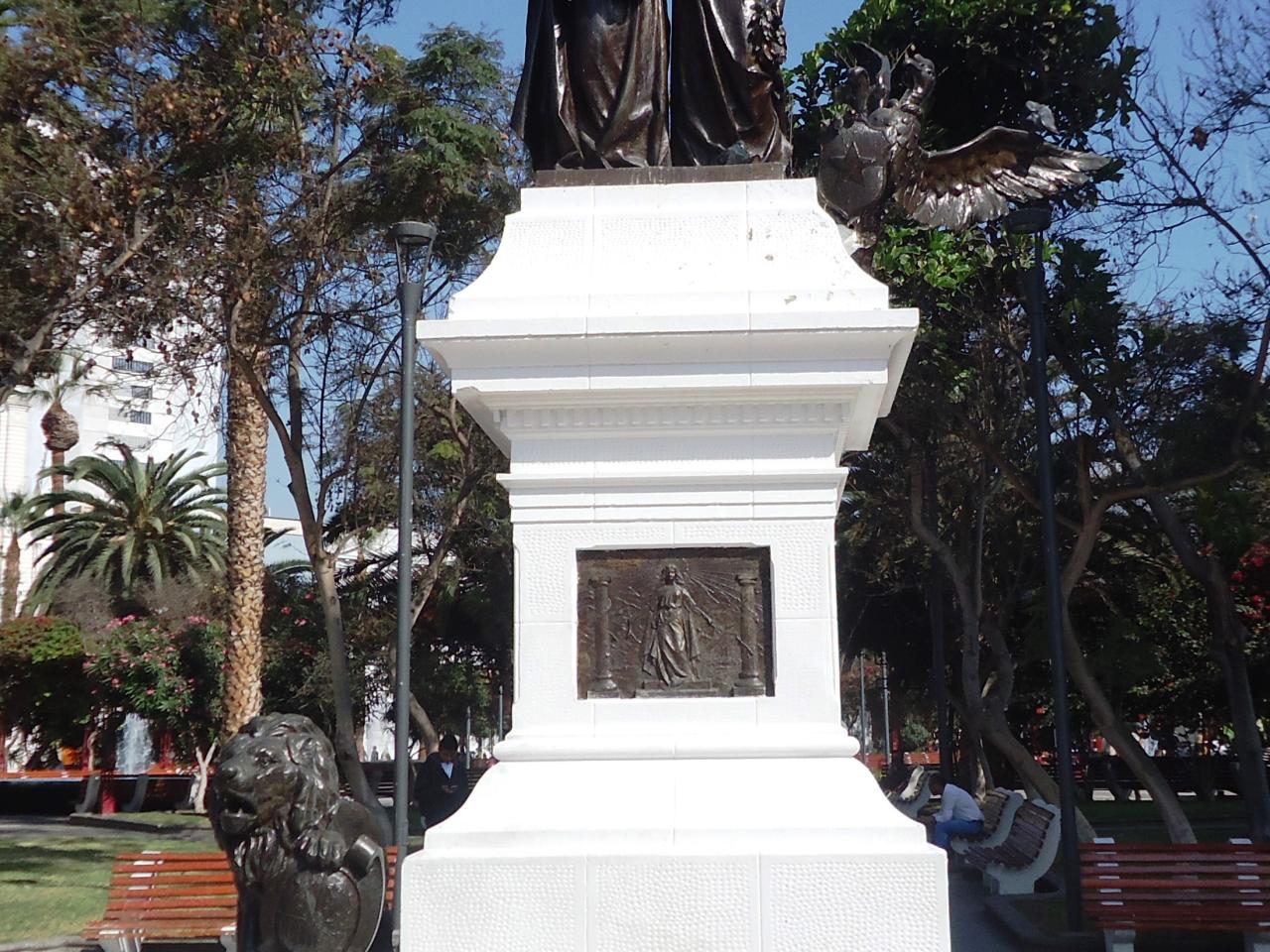 Imagen del monumento El León