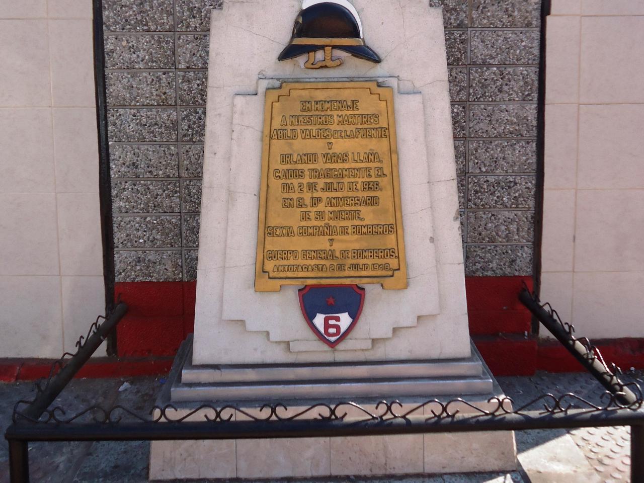 Imagen del monumento Al Bombero