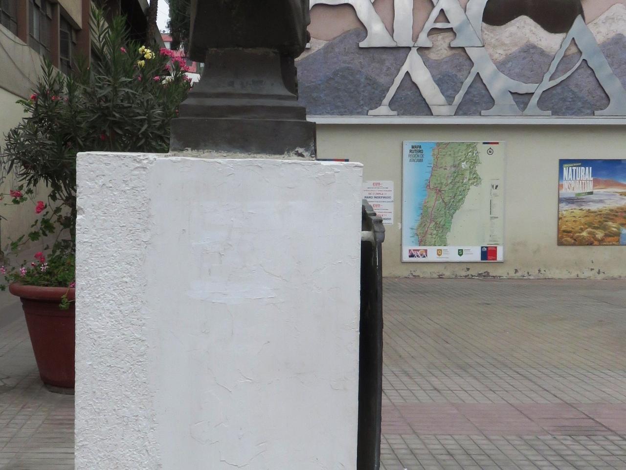 Imagen del monumento Arturo Prat