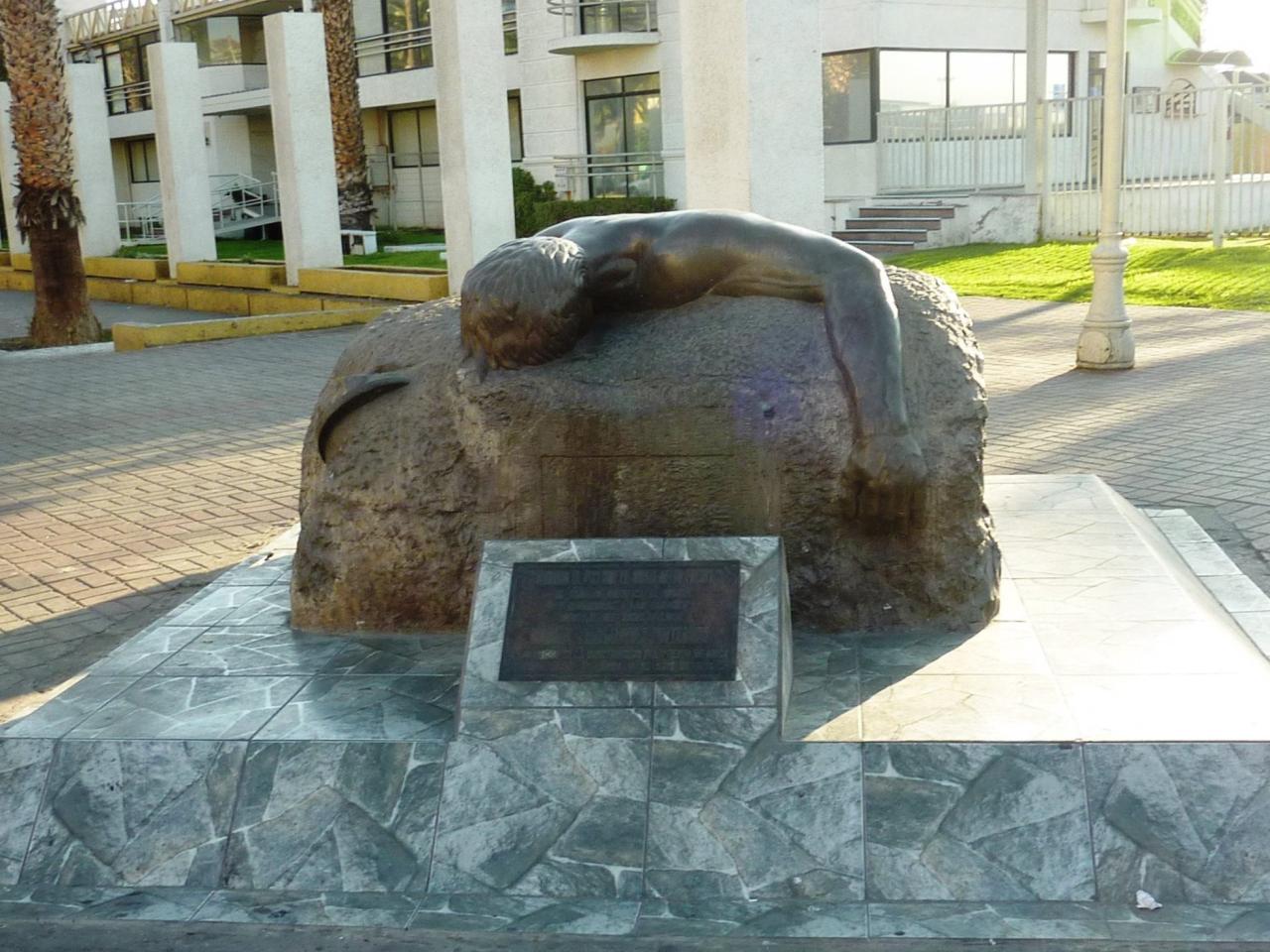 Imagen del monumento Trabajador Caído
