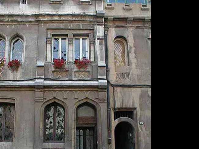Imagen del monumento Lucrecia Valdés, Adriana Cousiño, Hurtado Rodríguez y calles aledañas