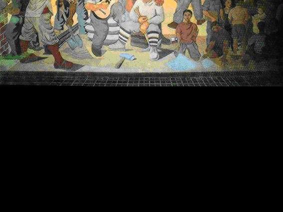 Imagen del monumento &amp;quot;Homenaje a Gabriela Mistral y los trabajadores del salitre&amp;quot; de la ex Escuela Rebeca.