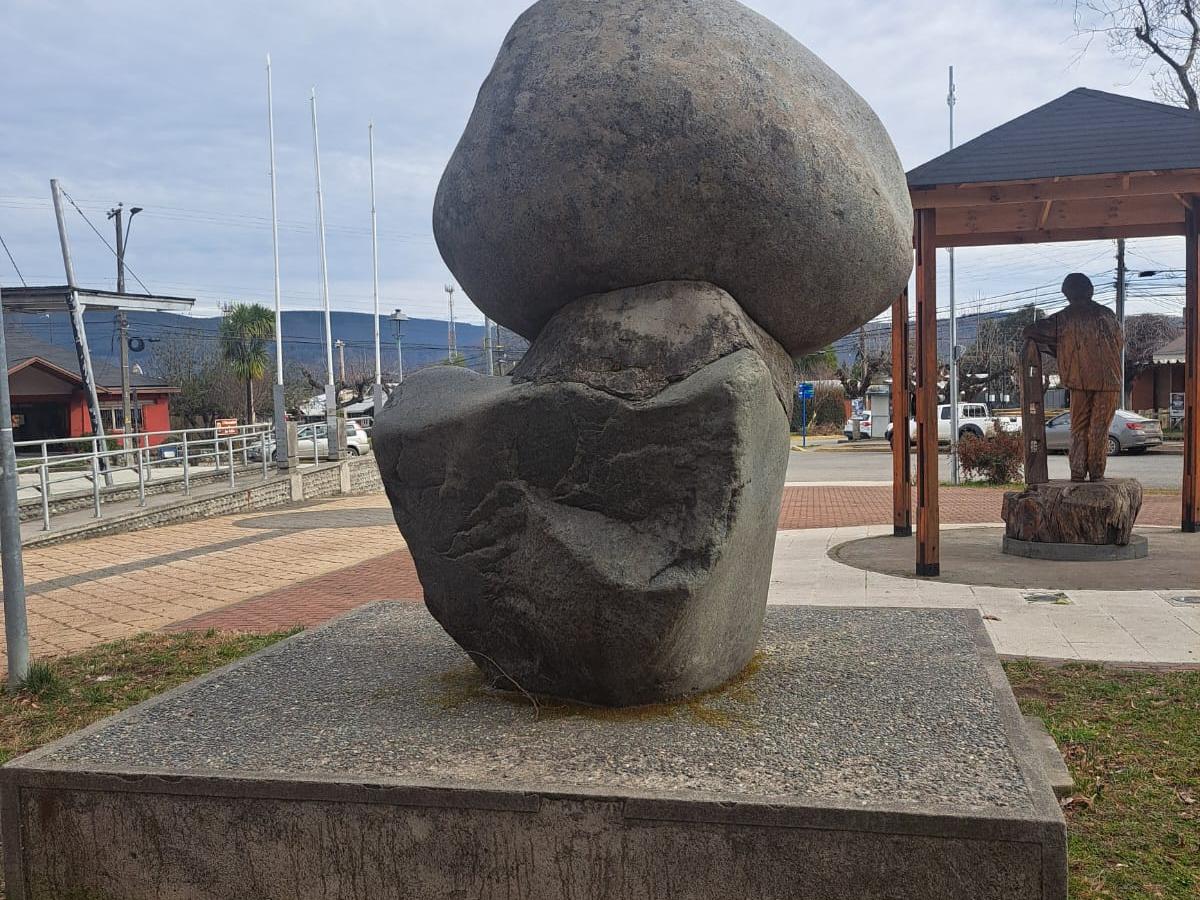 Imagen del monumento Homenaje al ex Alcalde Guillermo Lagos