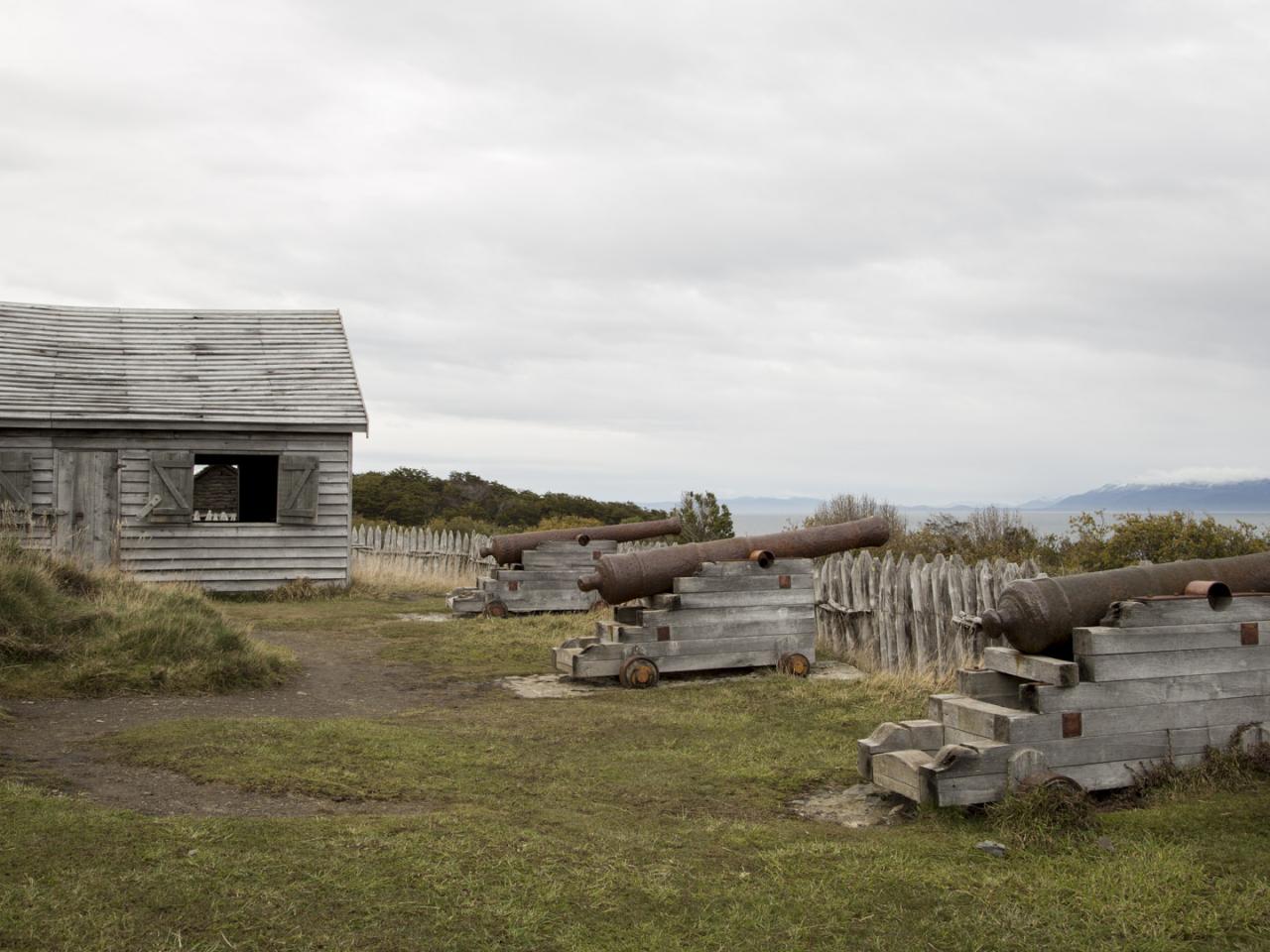 Imagen del monumento Fuerte Bulnes y toda la península denominada Punta Santa Ana