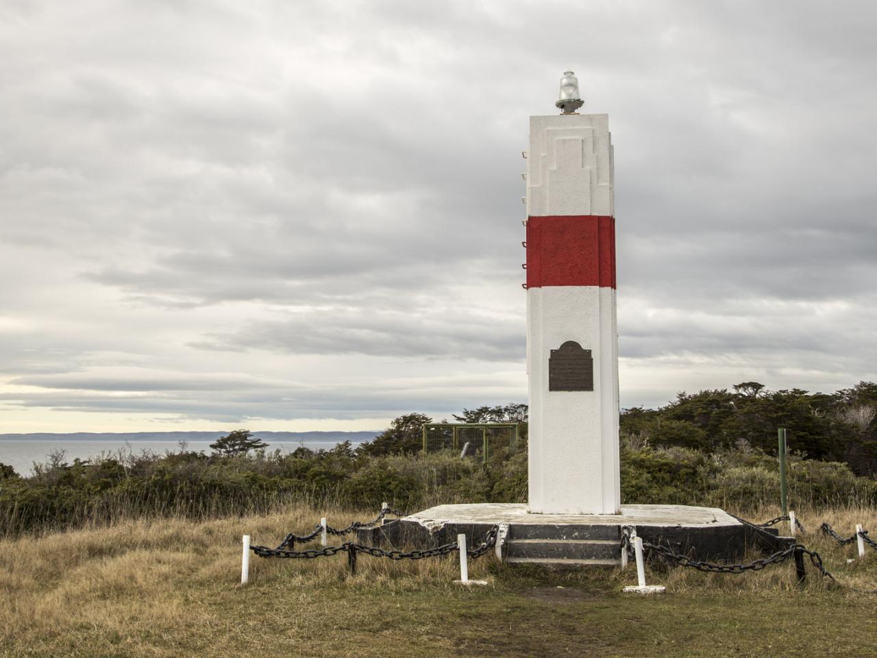 Imagen del monumento Fuerte Bulnes y toda la península denominada Punta Santa Ana