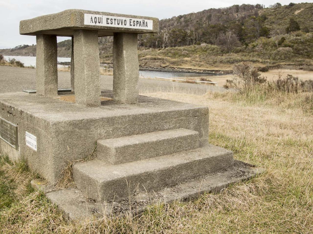 Imagen del monumento Ruinas de la ciudad del Rey Don Felipe (Puerto del hambre)