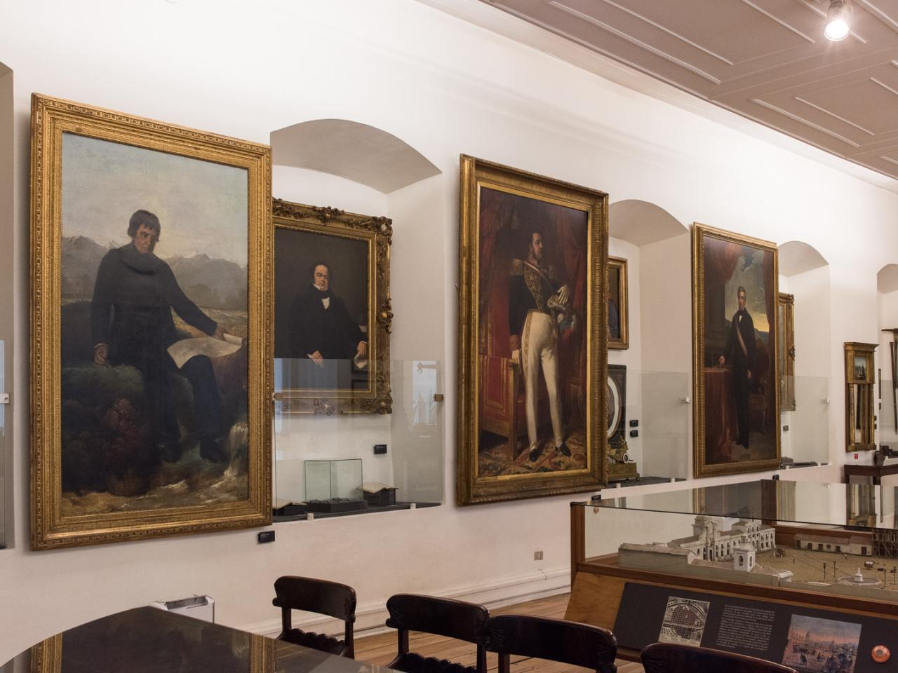 Imagen del monumento Colecciones del Museo Histórico Nacional, dependiente de la Dirección de Bibliotecas, Archivos y Museos