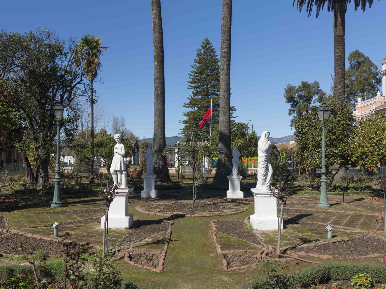 Imagen del monumento Casa Patronal, Capilla y dependencias contiguas de la Hacienda San José del Carmen El Huique