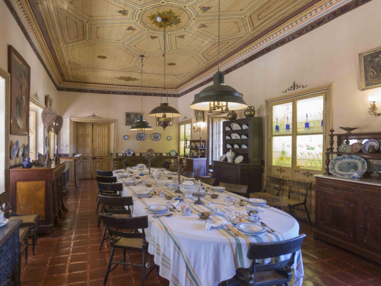 Imagen del monumento Casa Patronal, Capilla y dependencias contiguas de la Hacienda San José del Carmen El Huique