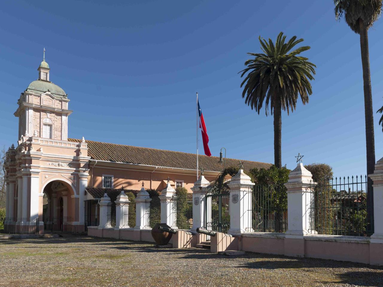 Imagen del monumento Casa Patronal, Capilla y dependencias contiguas de la Hacienda San José del Carmen El Huique