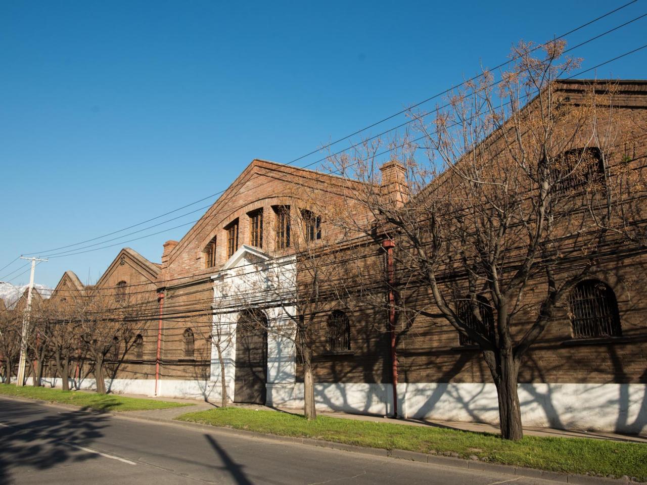 Imagen del monumento Las Bodegas de la viña Santa Carolina