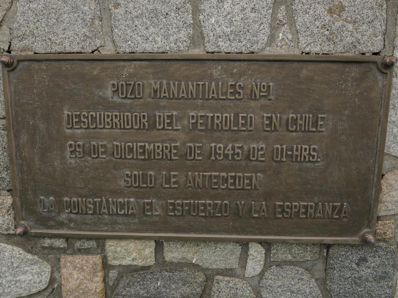 Imagen del monumento Pozo de Petróleo N°1