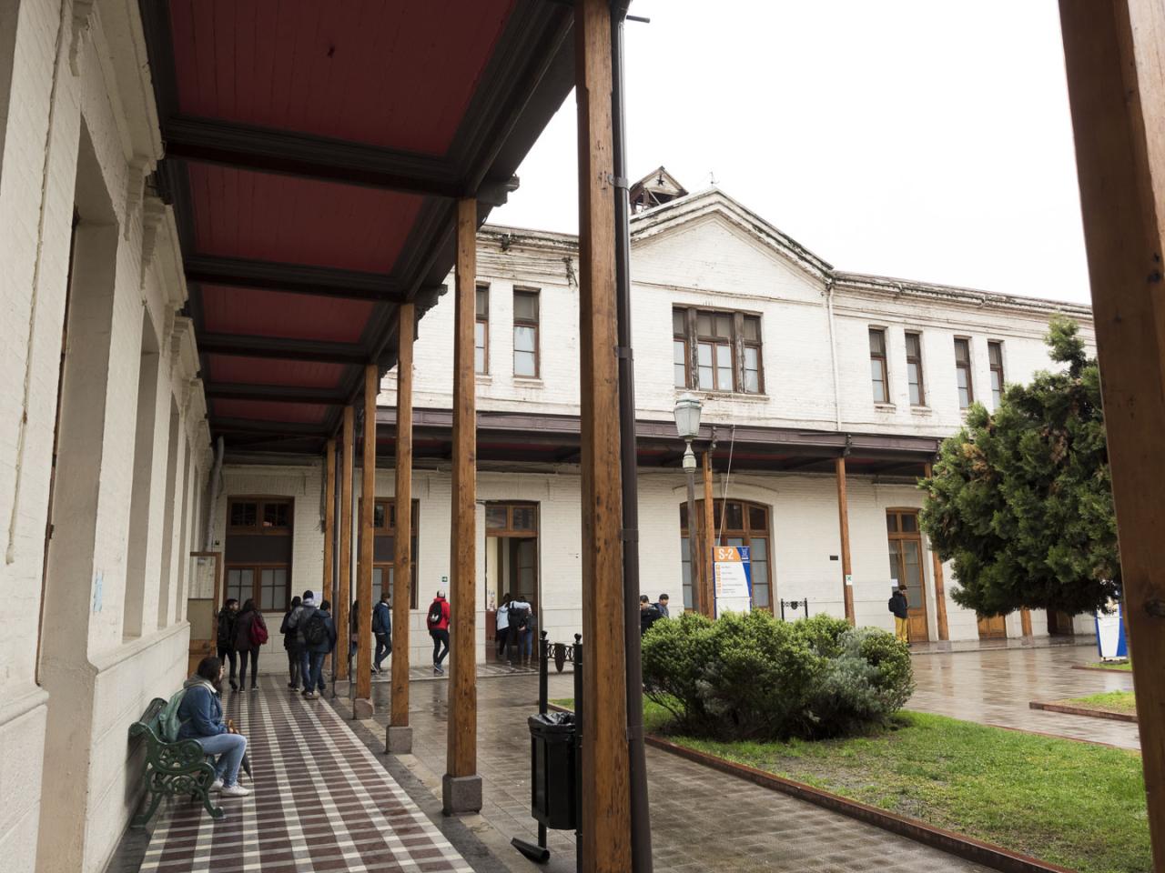 Imagen del monumento Edificio de la ex Escuela de Artes y Oficios