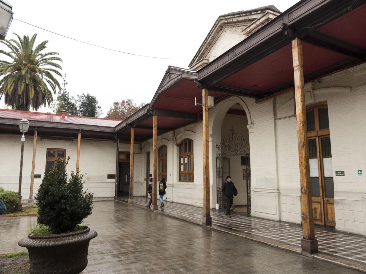 Imagen del monumento Edificio de la ex Escuela de Artes y Oficios