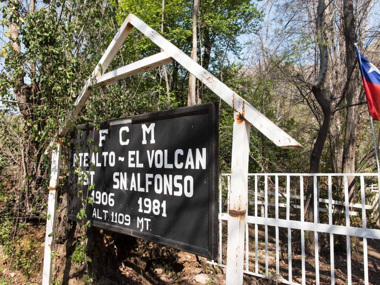 Imagen del monumento Construcciones existentes a lo largo del trazado del ex ferrocarril de Puente Alto a El Volcán