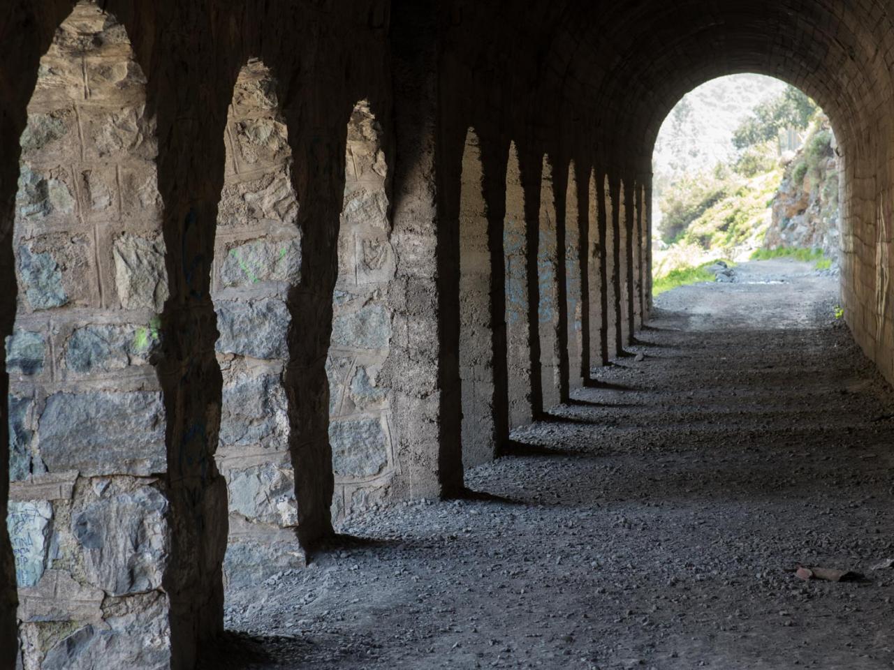 Imagen del monumento Construcciones existentes a lo largo del trazado del ex ferrocarril de Puente Alto a El Volcán