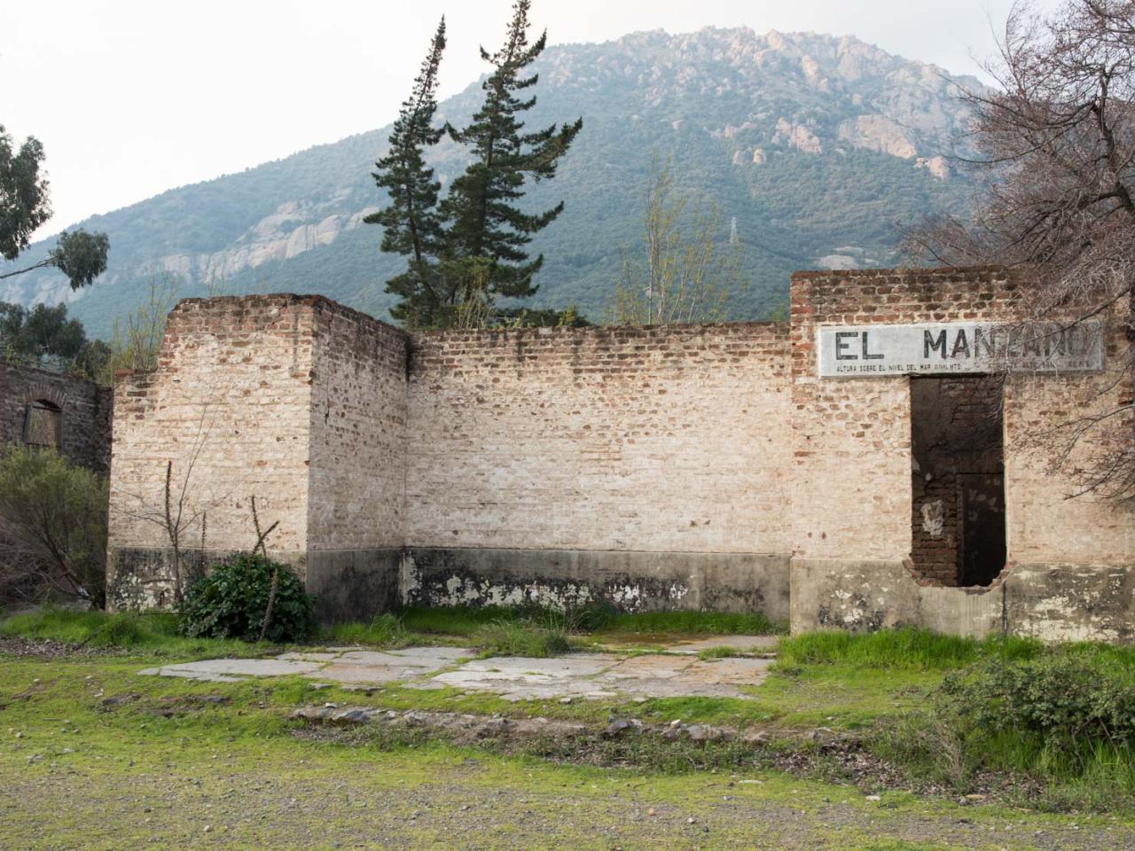 Imagen del monumento Construcciones existentes a lo largo del trazado del ex ferrocarril de Puente Alto a El Volcán