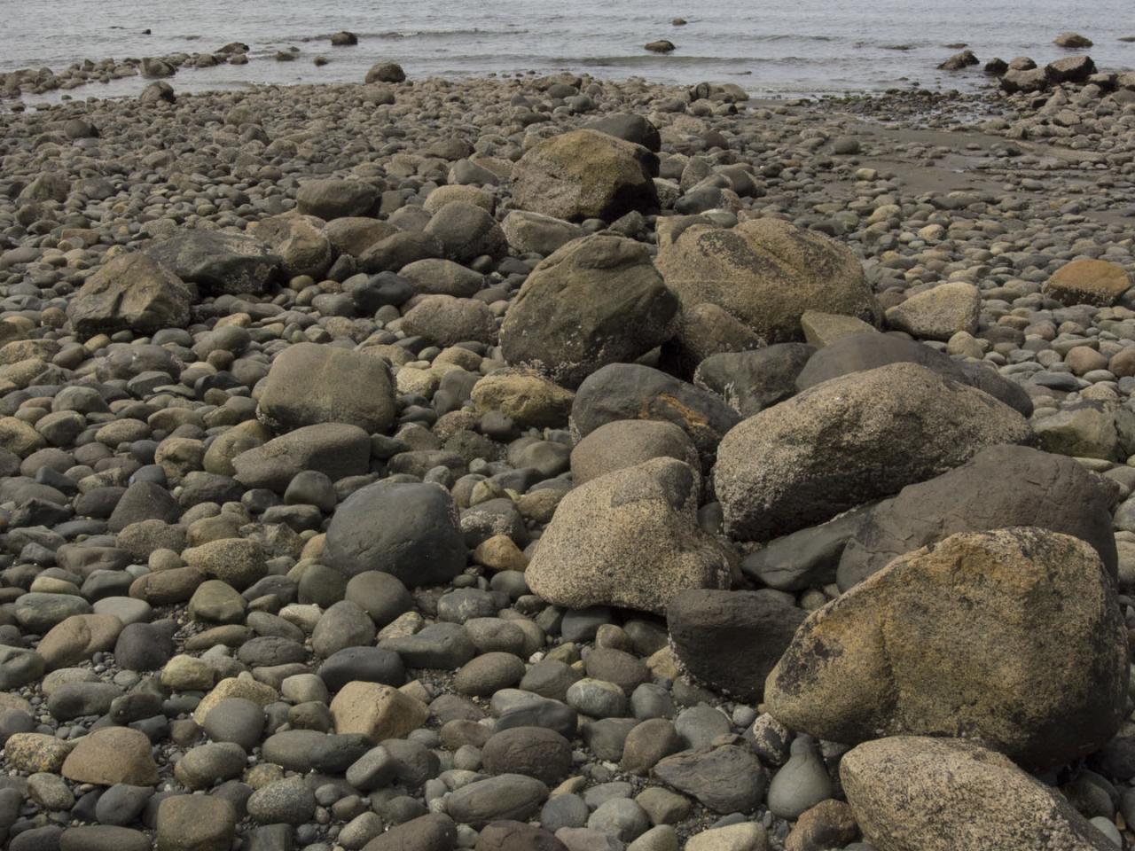 Imagen del monumento Complejo patrimonial conformado por 18 corrales de pesca de piedra