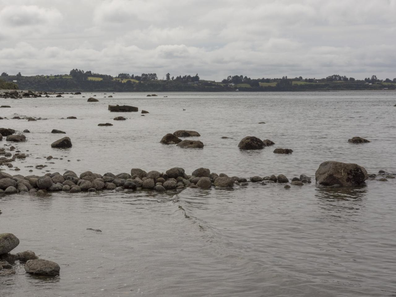 Imagen del monumento Complejo patrimonial conformado por 18 corrales de pesca de piedra