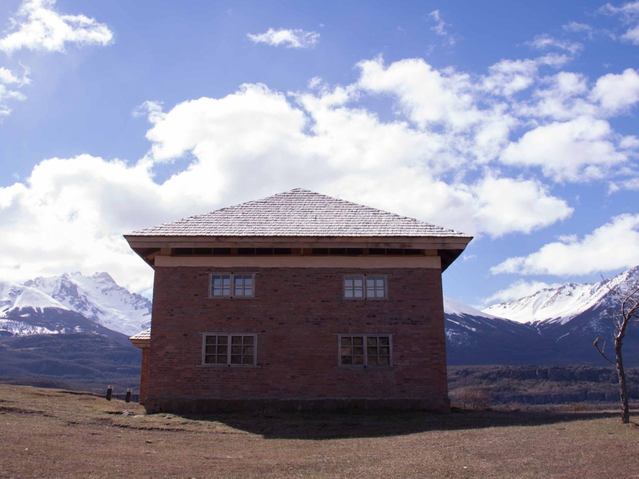 Imagen del monumento Escuela antigua de cerro Castillo