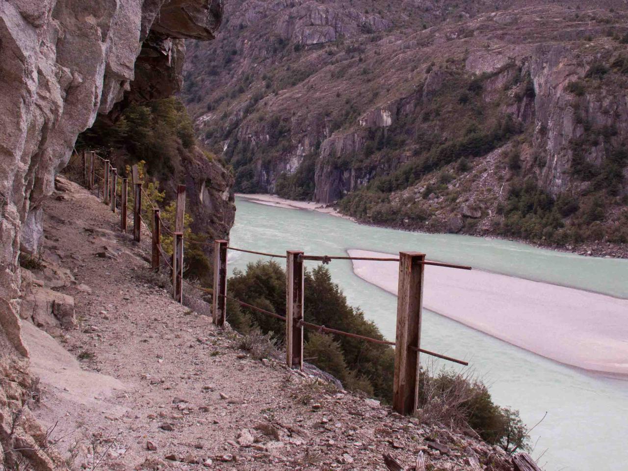 Imagen del monumento Paso San Carlos