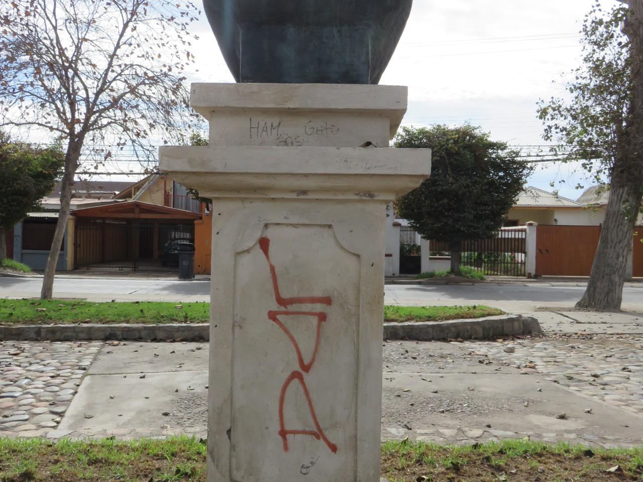 Imagen del monumento Braulio Arenas