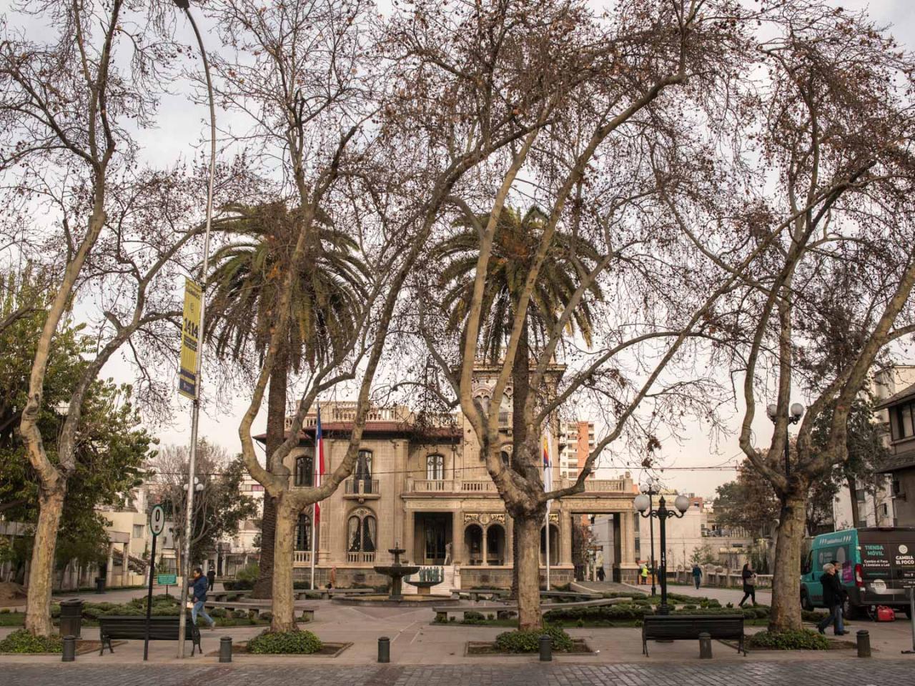 Imagen del monumento Área que señala ubicado en Avenida Pedro de Valdivia con Avenida Eliodoro Yáñez