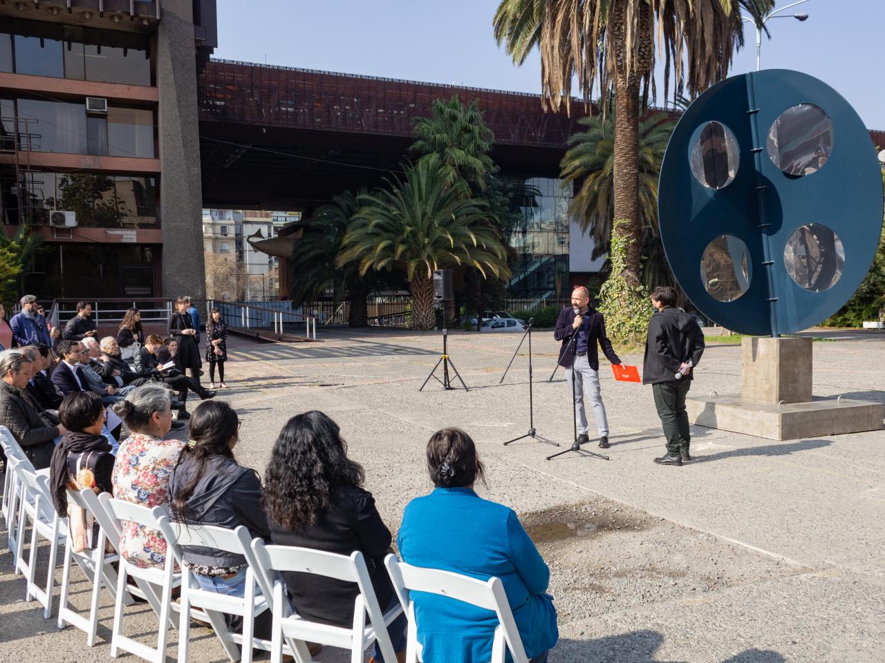 Imagen de Escultura “El cuarto mundo” vuelve a su lugar en el GAM