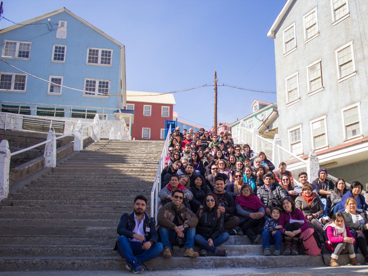 Imagen de Entusiasta visita al Campamento Sewell