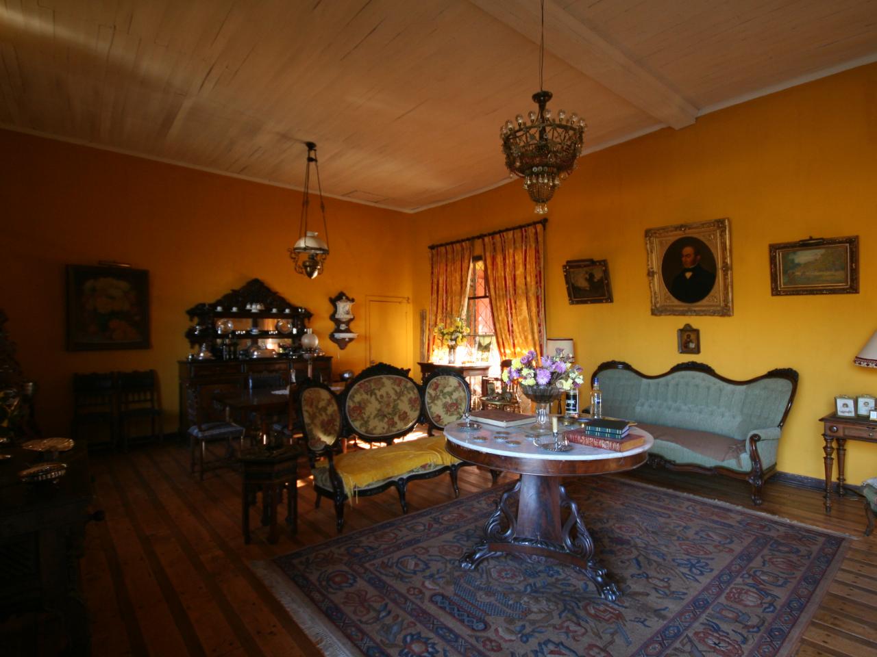 Imagen de Consejo de Monumentos Nacionales tomará acciones legales por robo de antigüedades en casona histórica de Alhué