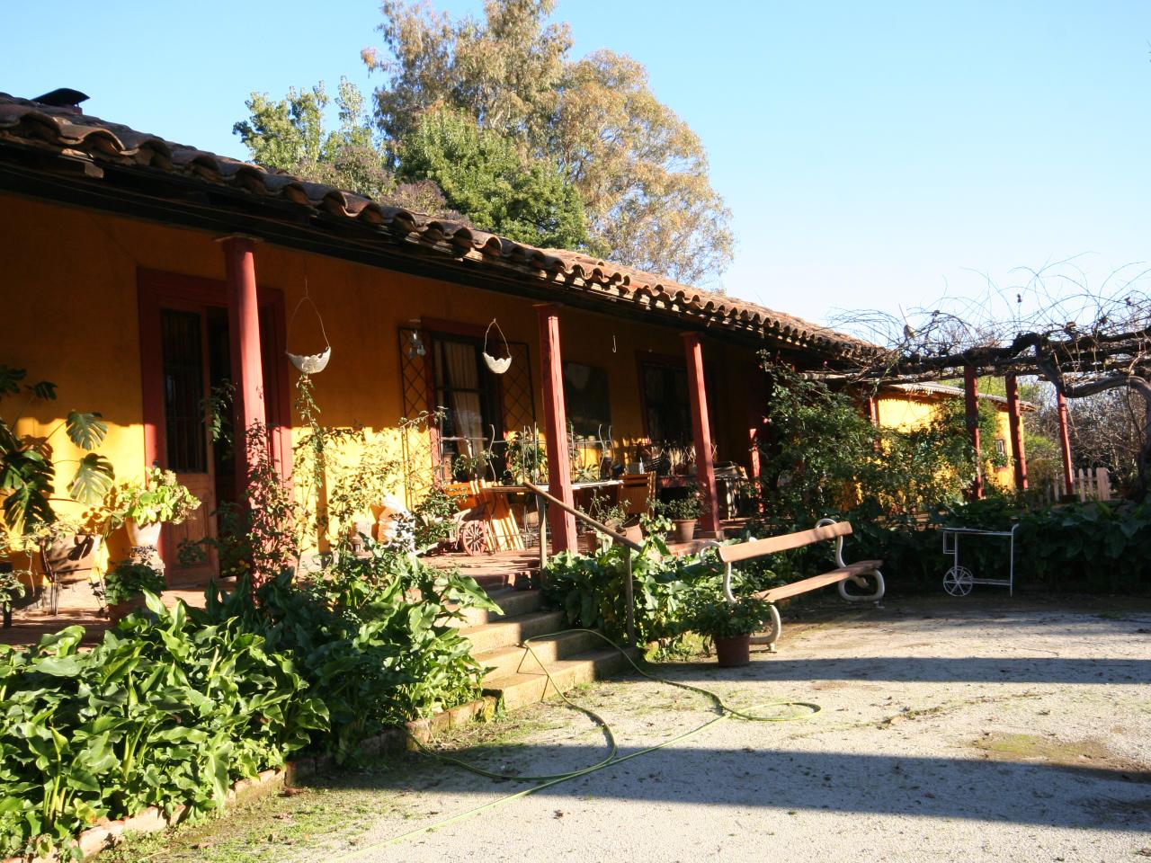 Imagen de Consejo de Monumentos Nacionales tomará acciones legales por robo de antigüedades en casona histórica de Alhué