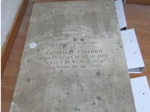Lápida de Santiago Pizarro Rivano
