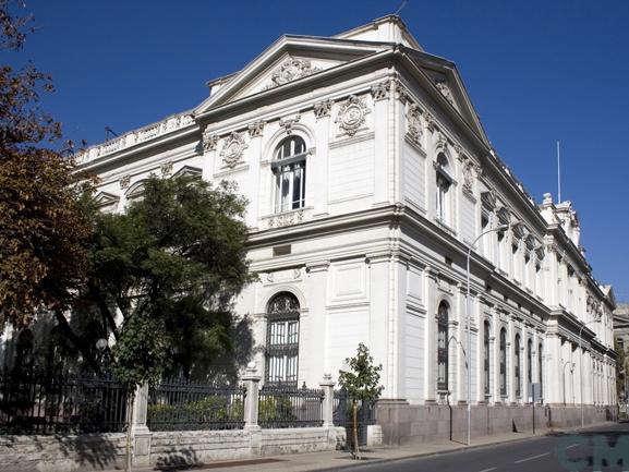 Imagen del monumento Edificio del Congreso Nacional y los jardines que le rodean