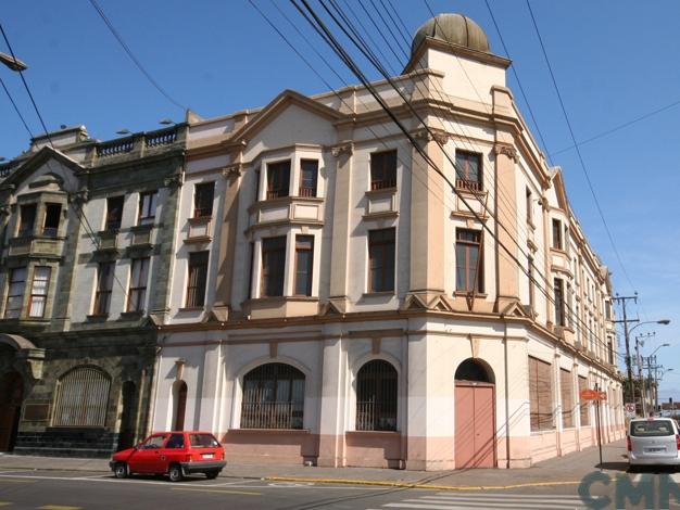 Imagen del monumento Edificio colindante al ubicado en la calle Washington 490