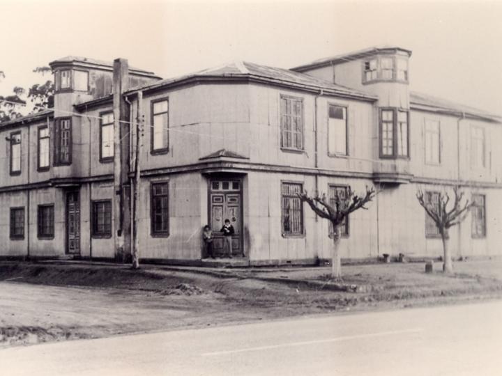 Imagen del monumento Inmueble Casona Eyheramendy Casa Francesa de los Álamos