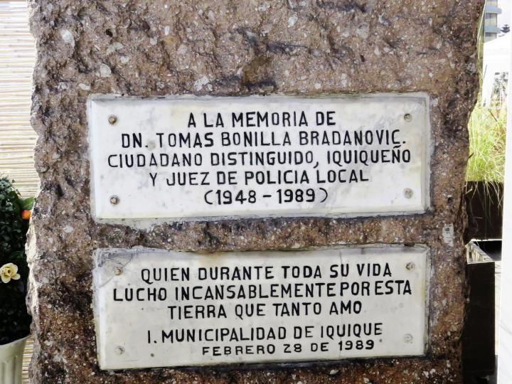Imagen del monumento A La memoria De Don Tomás Bonilla Bradmovic