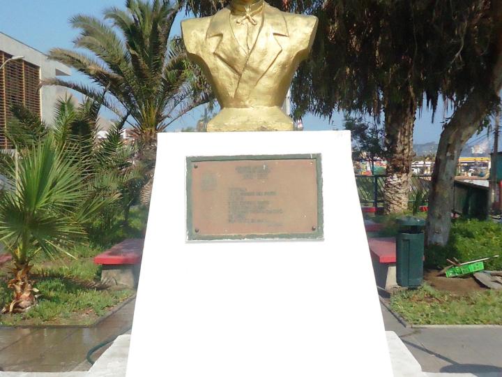 Imagen del monumento Domingo Latrille Fundador De TocopilLa