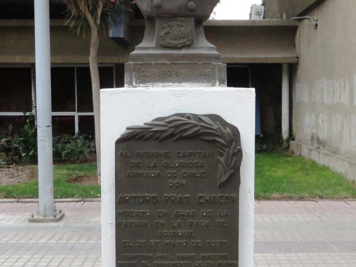 Imagen del monumento Arturo Prat