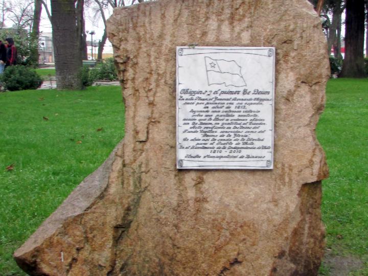 Imagen del monumento O&#039;Higgins y el Primer TeDeum