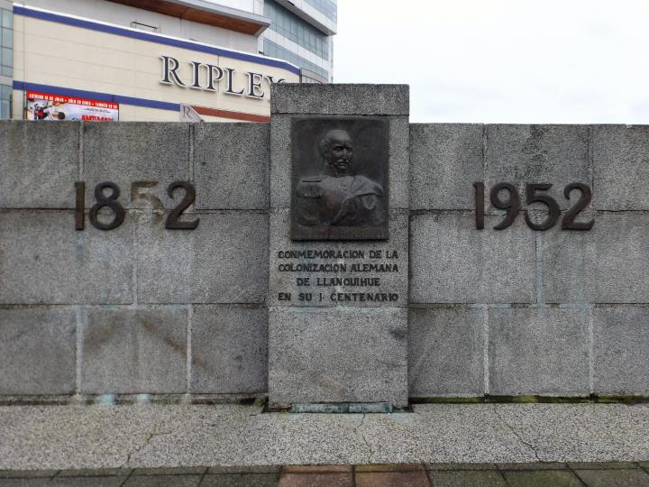 Imagen del monumento Bernard E. Philippi