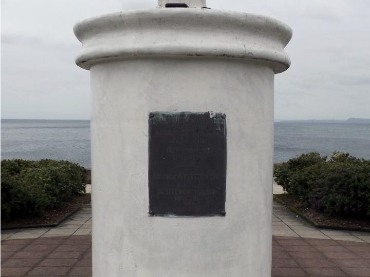 Imagen del monumento GabrieLa Mistral