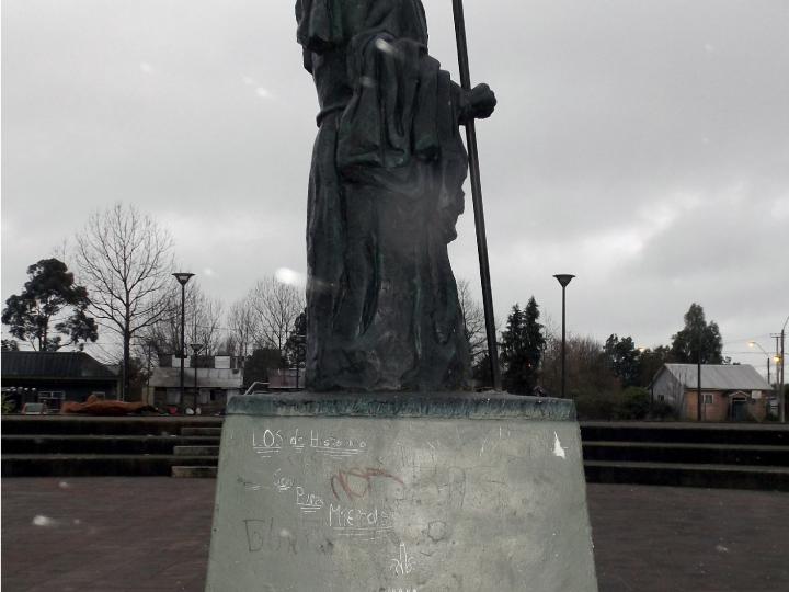 Imagen del monumento Lonko Cayenel