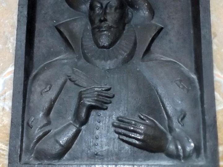 Imagen del monumento García Hurtado De Mendoza