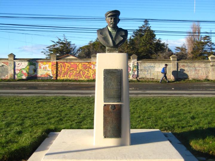 Imagen del monumento José Grimaldi Acotto