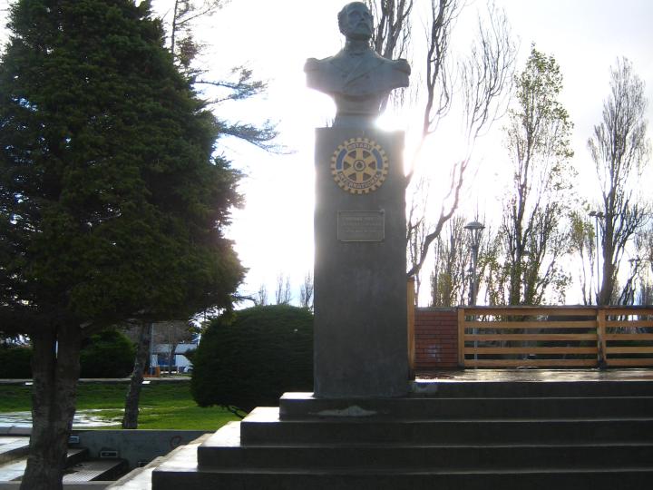 Imagen del monumento Arturo Prat