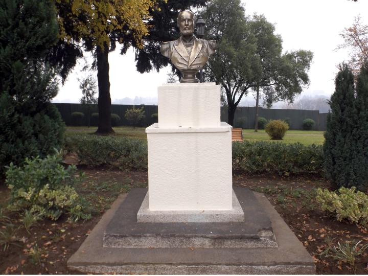 Imagen del monumento Arturo Prat
